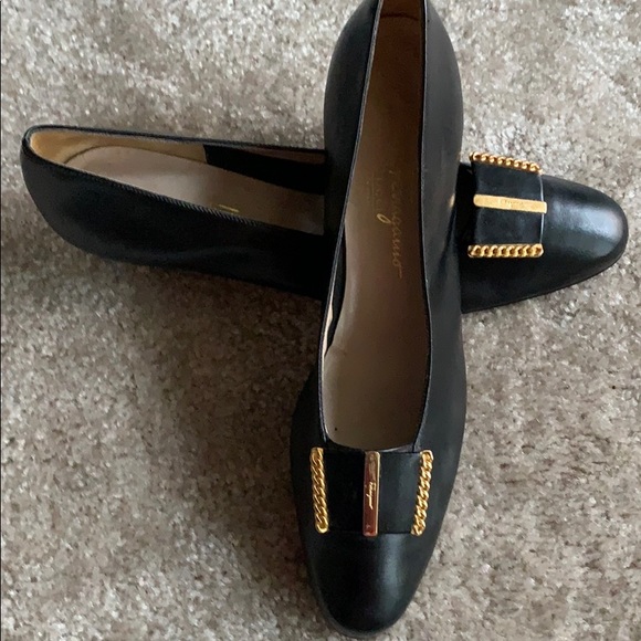 Salvatore Ferragamo Low Heels - Picture 1 of 6